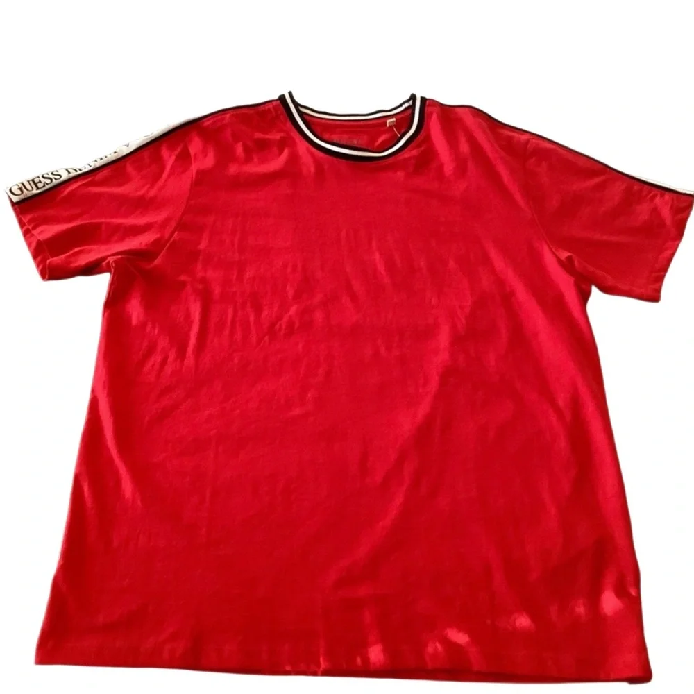 GUESS Red T-shirt with embroidered logo trim on sleeves Y2K Size XL NWT - Picture 3 of 3